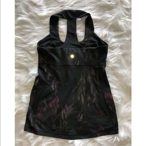 Lululemon Scoop Neck Tank - Picture 8 of 10